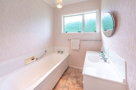 Photo of property in 92 Riverbank Road, Okoia, Whanganui, 4573