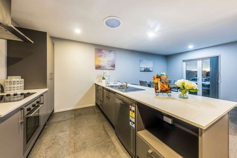 Photo of property in 15 Tribute Loop, Takanini, 2112