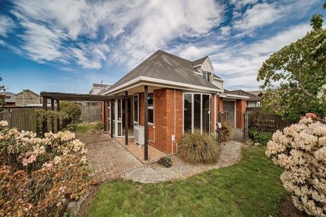Photo of property in 1/144 Racecourse Road, Sockburn, Christchurch, 8042