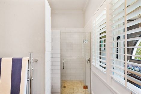 Photo of property in 16 Reynolds Road, Havelock North, 4130