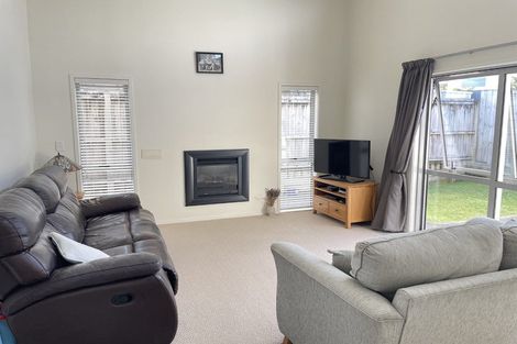 Photo of property in 57 Wellington Street, Howick, Auckland, 2014