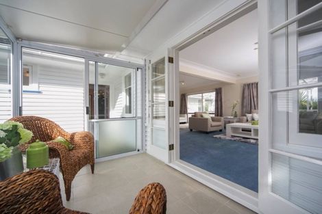 Photo of property in 146 Glengarry Road, Glen Eden, Auckland, 0602