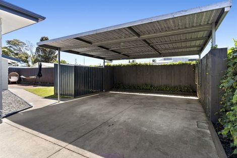 Photo of property in 19 Eversham Road, Mount Maunganui, 3116