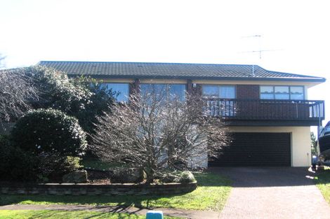 Photo of property in 30 Coulthard Terrace, Opaheke, Papakura, 2113