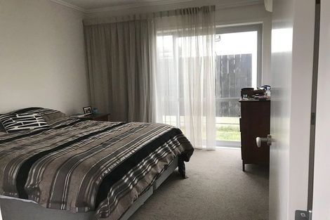 Photo of property in 33 Kanuka Road, Hobsonville, Auckland, 0616