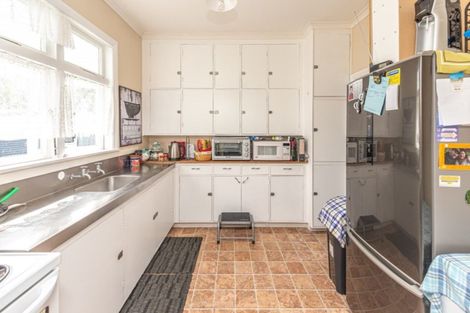 Photo of property in 42 Caffray Avenue, Aramoho, Whanganui, 4500