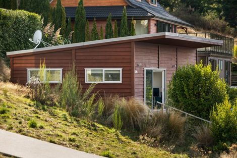 Photo of property in 129a Wynyard Crescent, Fernhill, Queenstown, 9300