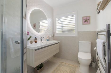 Photo of property in 57 Links View Drive, Omokoroa, 3114