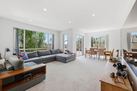 Photo of property in 18b Leafield Crescent, Henderson, Auckland, 0612