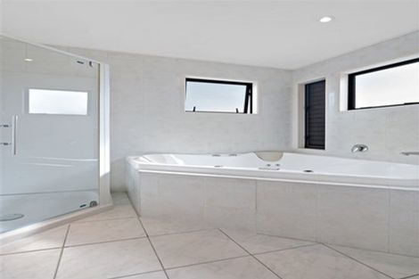 Photo of property in 7 Eynsham Court, Dannemora, Auckland, 2016