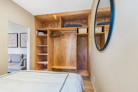 Photo of property in 49 Rolleston Street, Mount Cook, Wellington, 6021