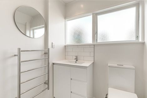 Photo of property in 2/6 Griffen Road, Mount Roskill, Auckland, 1041