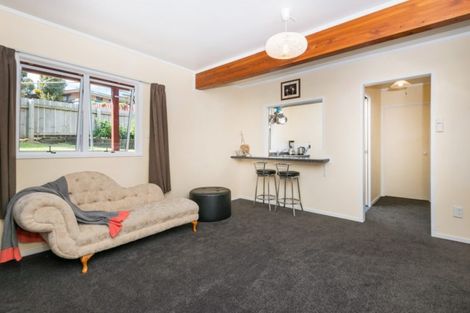 Photo of property in 18 Waari Avenue, Sunnyvale, Auckland, 0612