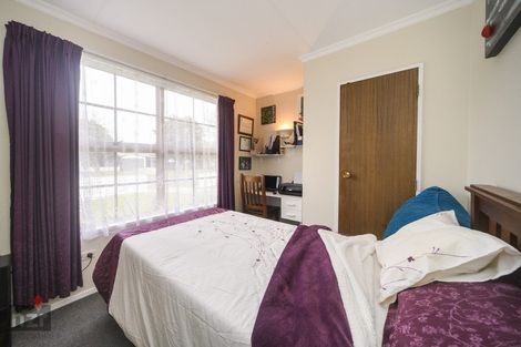 Photo of property in 54 John F Kennedy Drive, Milson, Palmerston North, 4414