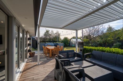 Photo of property in 16 Flaxgrove Place, Parklands, Christchurch, 8083