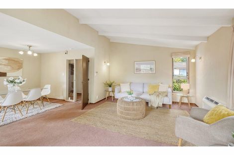 Photo of property in 2/6 Hythe Lane, Saint Martins, Christchurch, 8022