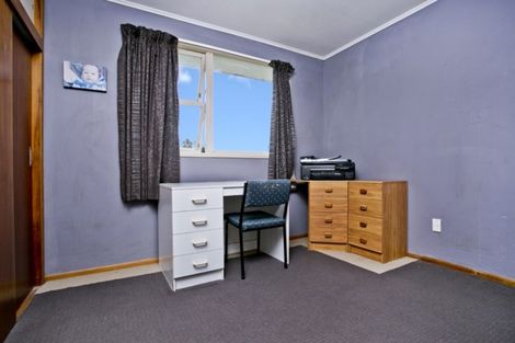 Photo of property in 22 Sequoia Place, Sunnynook, Auckland, 0620