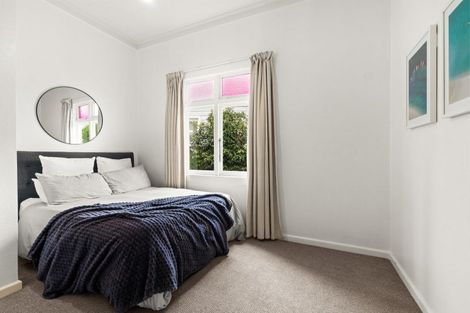Photo of property in 2 Mcdonald Street, Napier South, Napier, 4110