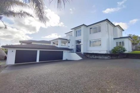 Photo of property in 56 Moyrus Crescent, East Tamaki Heights, Auckland, 2016