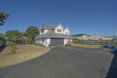 Photo of property in 5 Wells Place, Whitianga, 3510