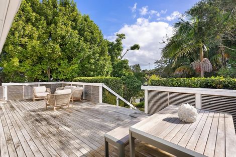 Photo of property in 40 Paragon Avenue, Beach Haven, Auckland, 0626