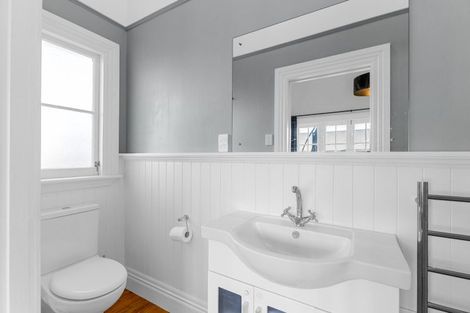 Photo of property in 17 Perrin Place, Kelvin Grove, Palmerston North, 4414