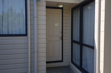Photo of property in 8c Schnapper Rock Road, Schnapper Rock, Auckland, 0632