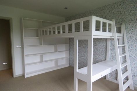 Photo of property in 1 Gleneagles Way, Waiwhakaiho, New Plymouth, 4312