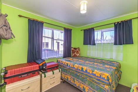 Photo of property in 83 Strathmore Avenue, Levin, 5510