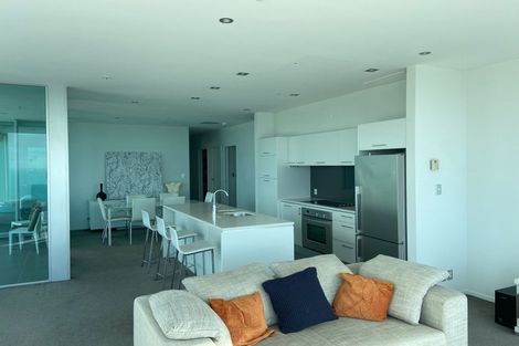 Photo of property in Sentinel Apartments, 2202/3 Northcroft Street, Takapuna, Auckland, 0622