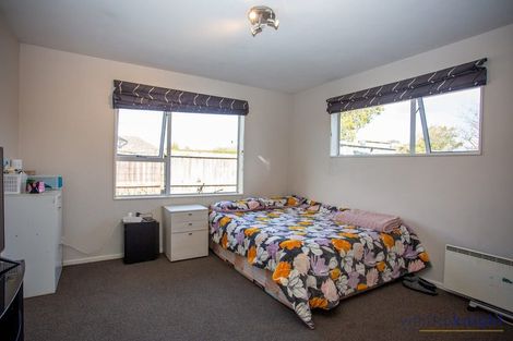 Photo of property in 292a Wainoni Road, Avondale, Christchurch, 8061