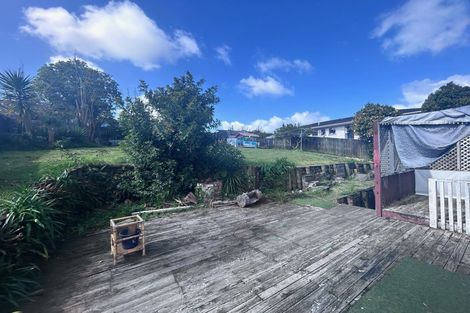 Photo of property in 42 Fitzherbert Avenue, West Harbour, Auckland, 0618