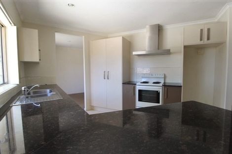 Photo of property in 129 Stancombe Road, Flat Bush, Auckland, 2016