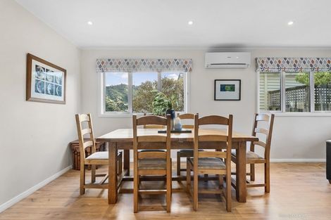 Photo of property in 19 Lochiel Road, Khandallah, Wellington, 6035