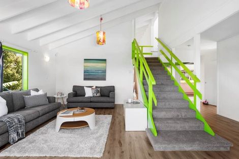 Photo of property in 8 Wiriana Place, Stanmore Bay, Whangaparaoa, 0932