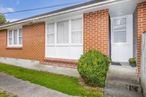 Photo of property in 1/29 Hillside Drive, Maoribank, Upper Hutt, 5018