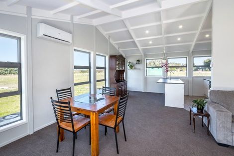 Photo of property in 59 Western Lake Road, Western Lake, Featherston, 5773