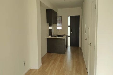 Photo of property in 11 Waru Lane, Te Atatu Peninsula, Auckland, 0610