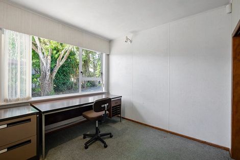 Photo of property in 16 Selwyn Street, Lower Vogeltown, New Plymouth, 4310