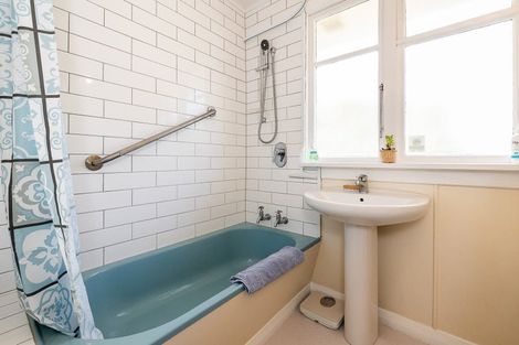 Photo of property in 55 Walter Street, The Glen, Dunedin, 9011