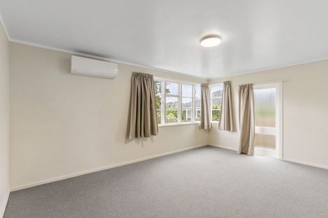 Photo of property in 1/15 Otakau Road, Milford, Auckland, 0620