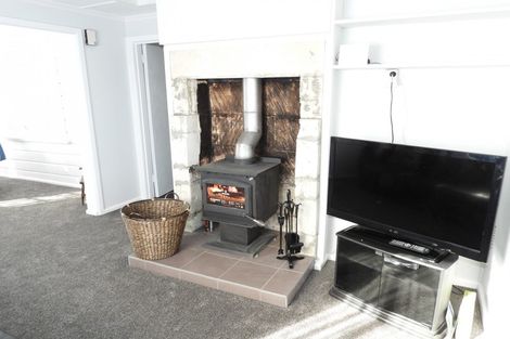 Photo of property in 37 Lincoln Street, Hampden, 9410