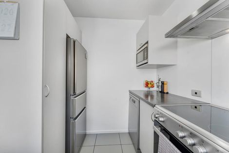 Photo of property in 1/28 Noeleen Street, Glenfield, Auckland, 0629