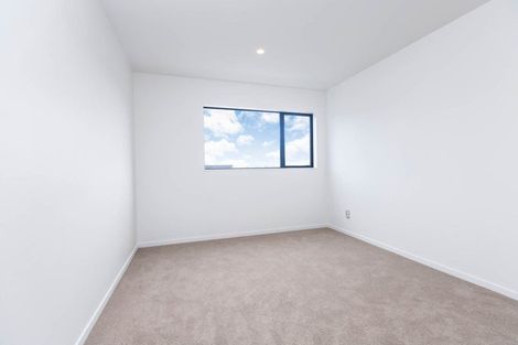 Photo of property in 14 Korama Lane, New Lynn, Auckland, 0600
