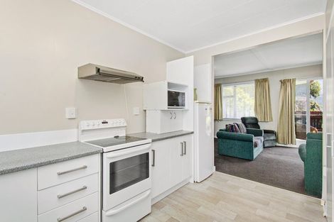 Photo of property in 86 Gibbons Street, Ebdentown, Upper Hutt, 5018