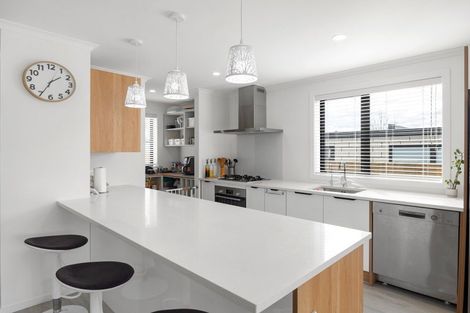 Photo of property in 19 Inuwai Street, Glenview, Hamilton, 3206