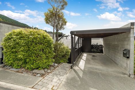 Photo of property in Alpine Meadows Apartments, 135f Fernhill Road, Fernhill, Queenstown, 9300