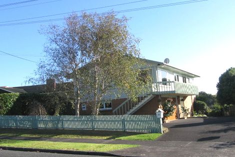 Photo of property in 1/30 Tui Glen Road, Birkenhead, Auckland, 0626