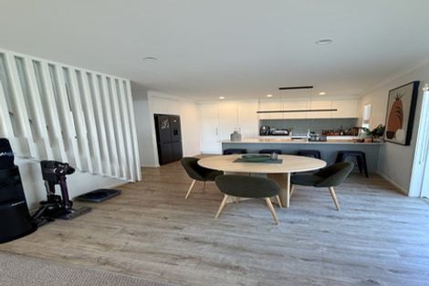 Photo of property in 92 Pallida Crescent, Papamoa Beach, 3118