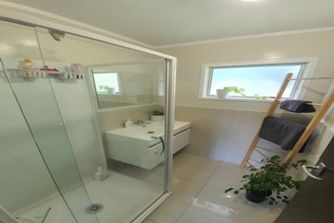 Photo of property in 25b Waimana Road, Conifer Grove, Takanini, 2112